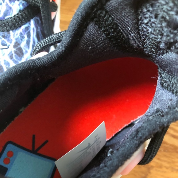 Perfect condition Nike kids sneakers - Picture 8 of 8